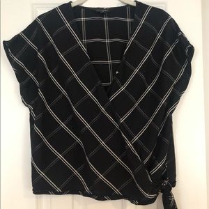 Banana Republic Plaid Tie Front Short Sleeve Top